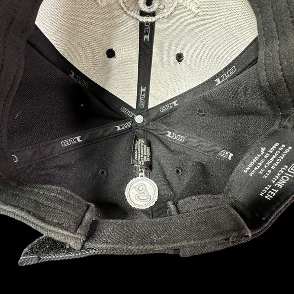 Garth Brooks World Tour Adjustable Black Hat Cap 2014 - Picture 9 of 12